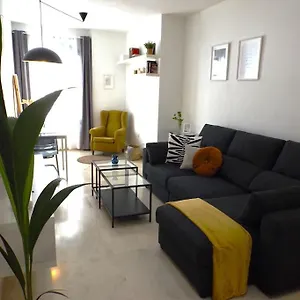 https://apartamento-suite-centrico-b.1costadelsol.com